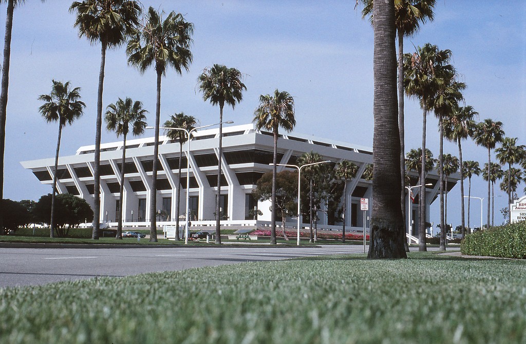 IMG_0001.jpg - Newport Beach  http://en.wikipedia.org/wiki/Newport_Beach,_California 