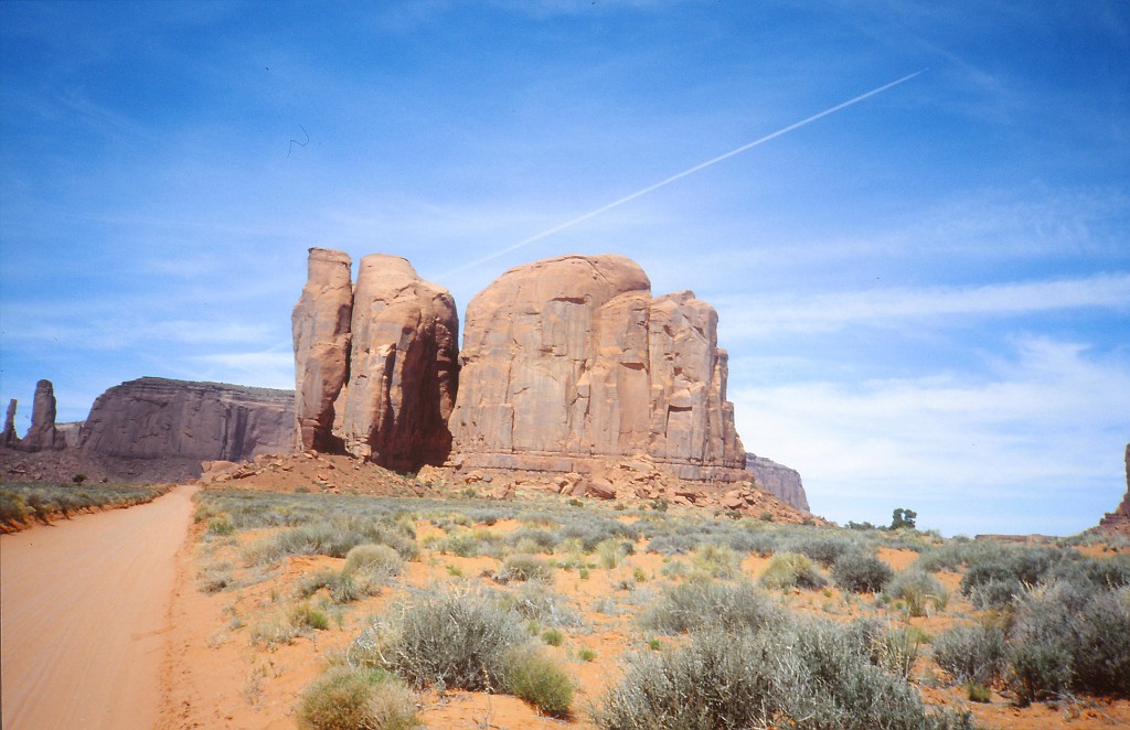 IMG_0080.jpg - Monument Valley  http://en.wikipedia.org/wiki/Monument_Valley 