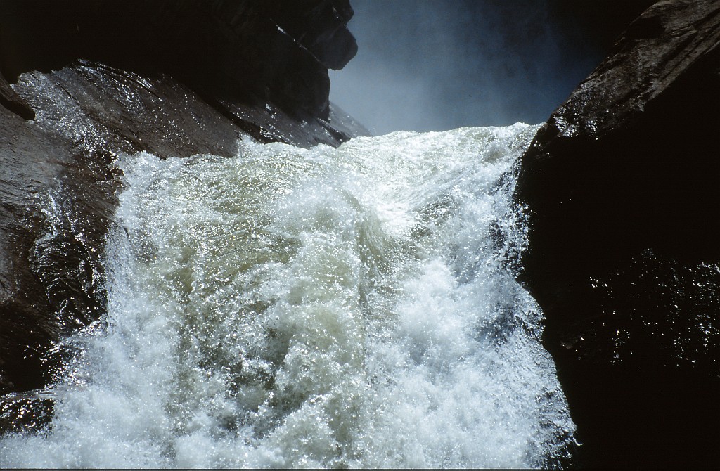 IMG_0149.jpg - Kings Canyon National Park  http://en.wikipedia.org/wiki/Kings_Canyon_National_Park 