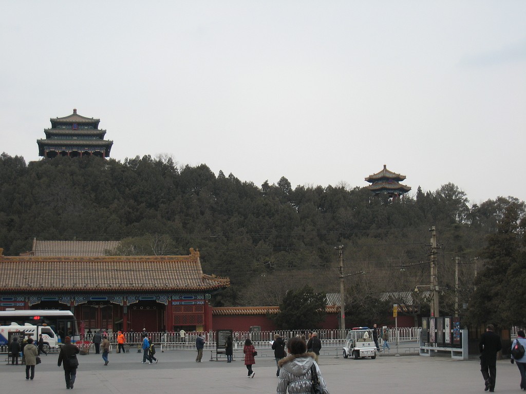 IMG_4832.JPG - Jingshan Park  http://en.wikipedia.org/wiki/Jingshan_Park 