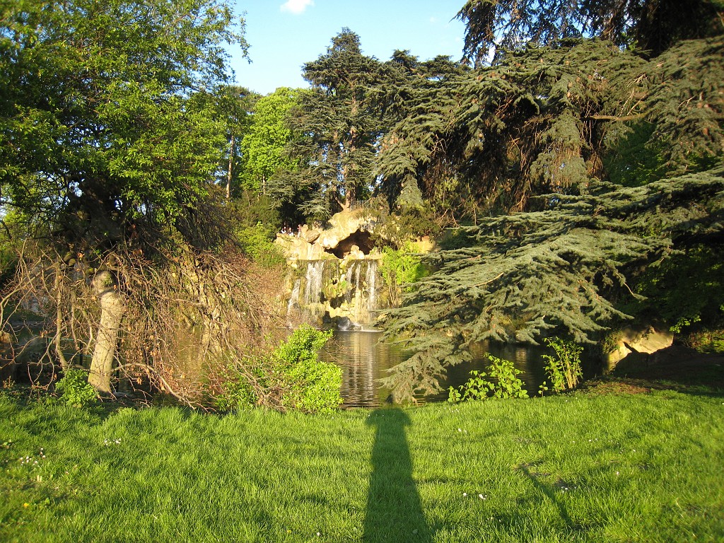 IMG_5760.JPG - Grande Cascade in the park Bois de Boulogne ( http://en.wikipedia.org/wiki/Bois_de_Boulogne )