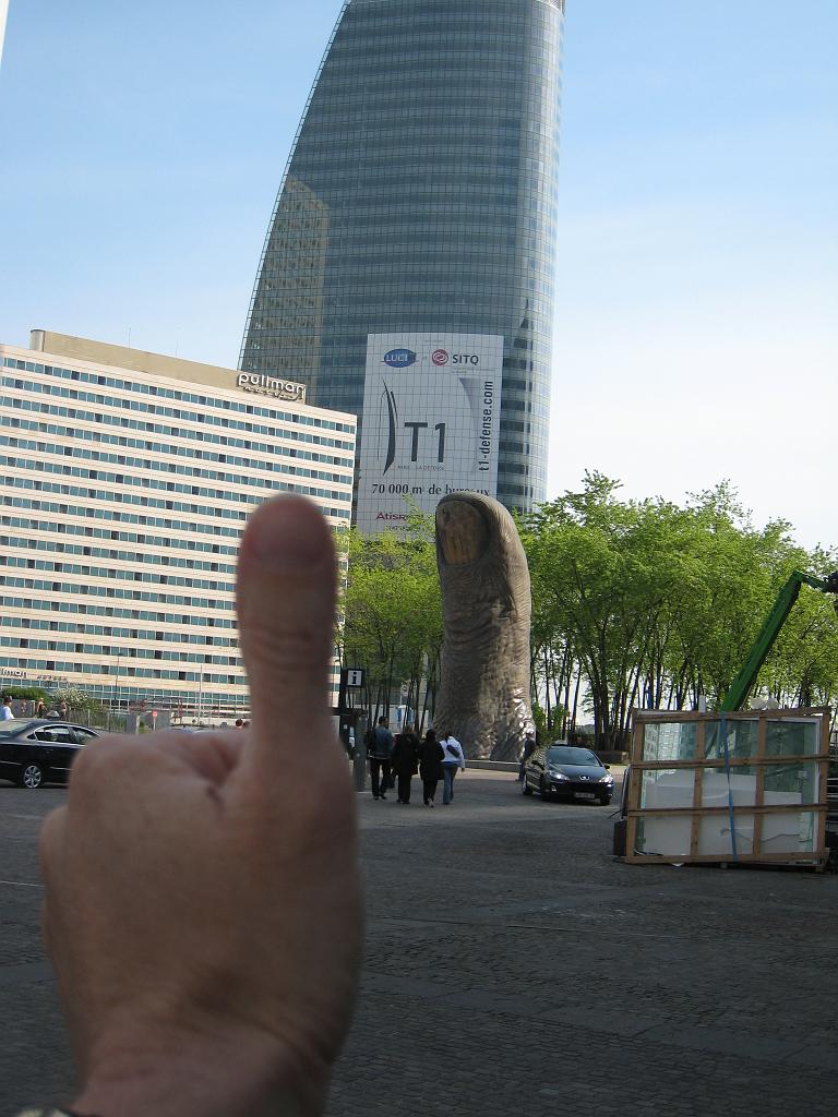 IMG_6252.JPG - 2 Thumbs