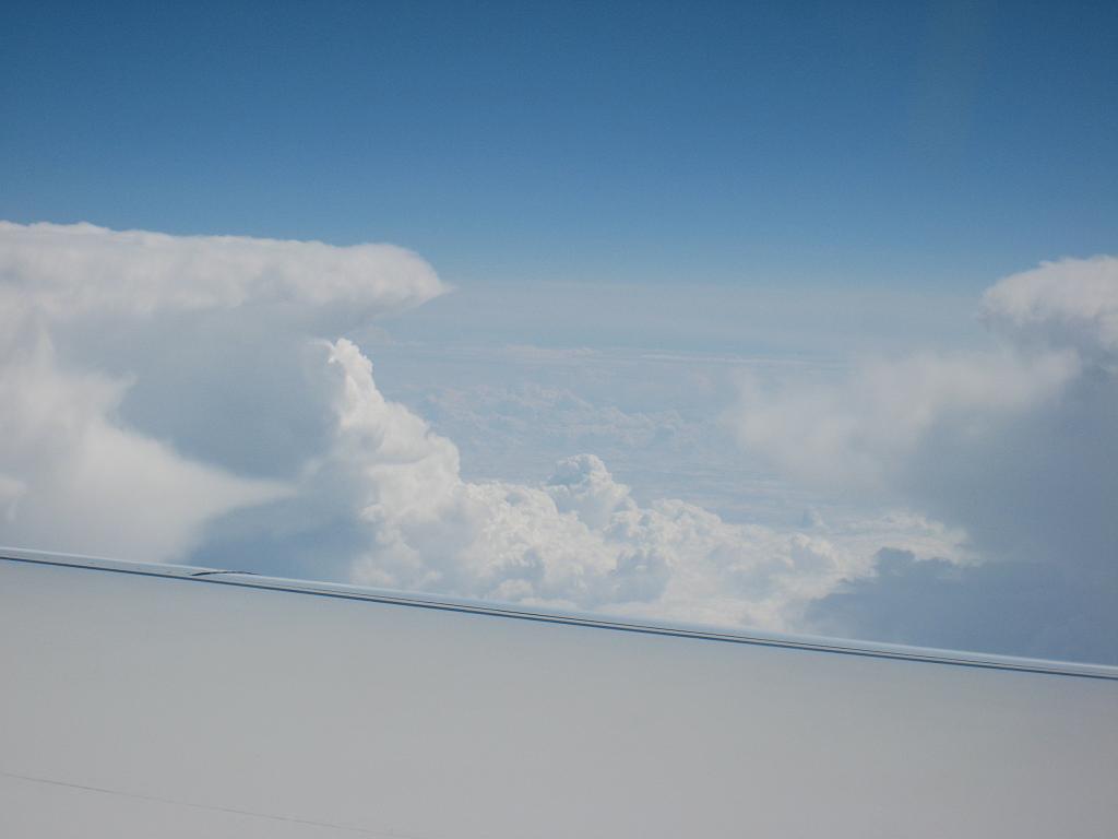 IMG_6954.JPG - Break in the clouds