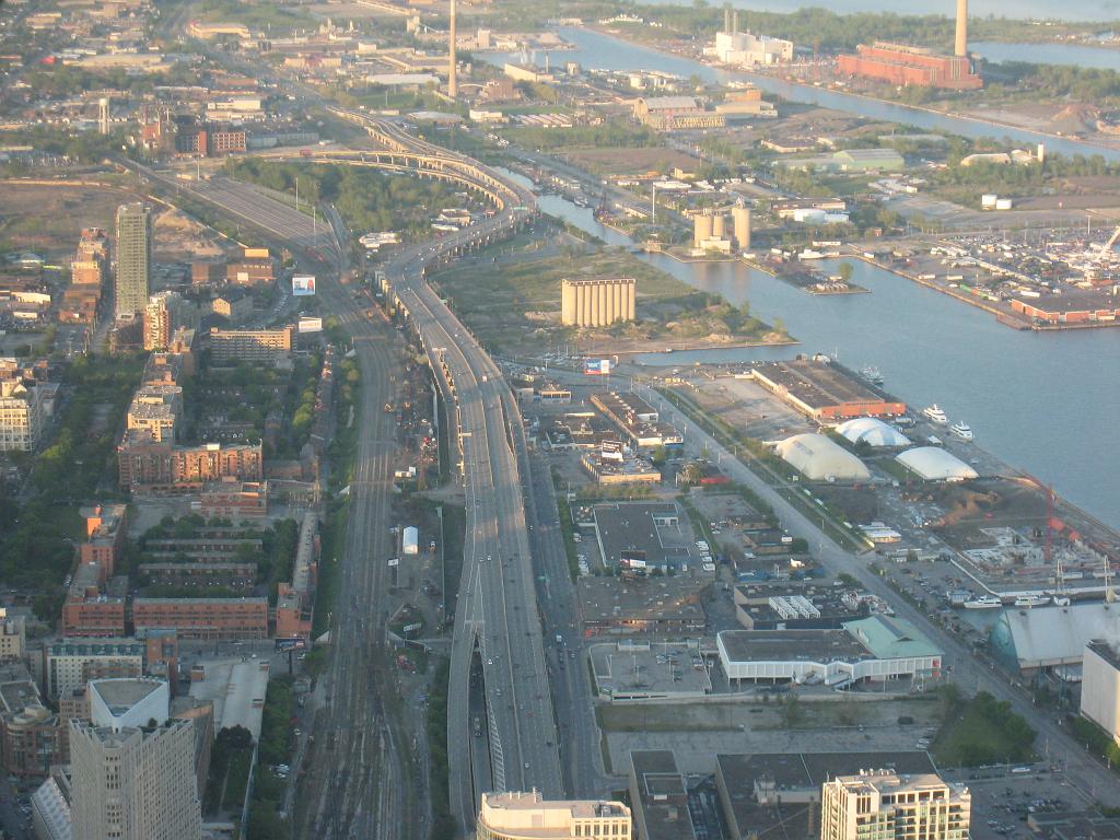 IMG_7008.JPG - Gardiner Expressway & Don Valley Parkway