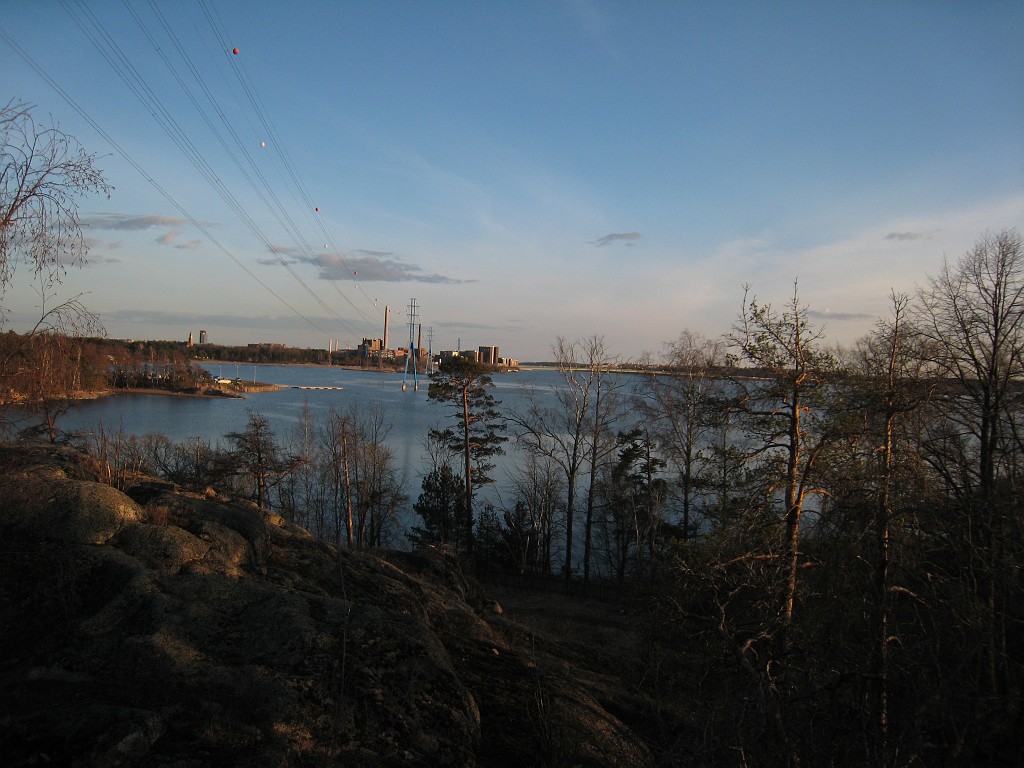 IMG_1011.JPG - Salmisaari power plant ( http://en.wikipedia.org/wiki/Salmisaari 