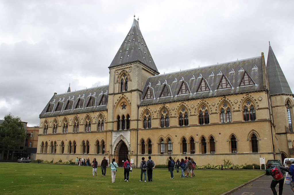 IMG_0905.JPG - Oxford University Museum of Natural History  http://en.wikipedia.org/wiki/Oxford_University_Museum_of_Natural_History 
