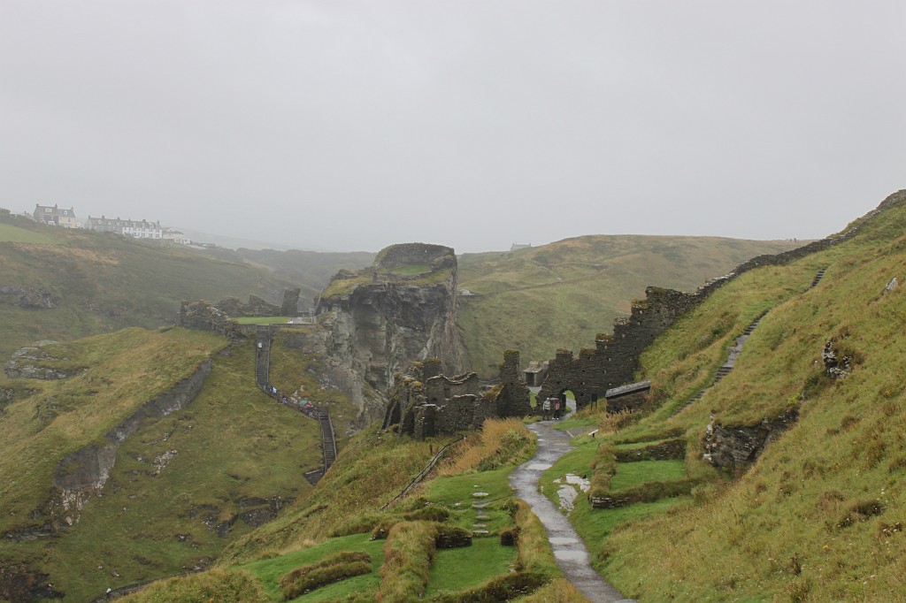 IMG_1868.JPG - Tintagel Castle, King Arthurs birthplace  http://en.wikipedia.org/wiki/Tintagel_Castle 