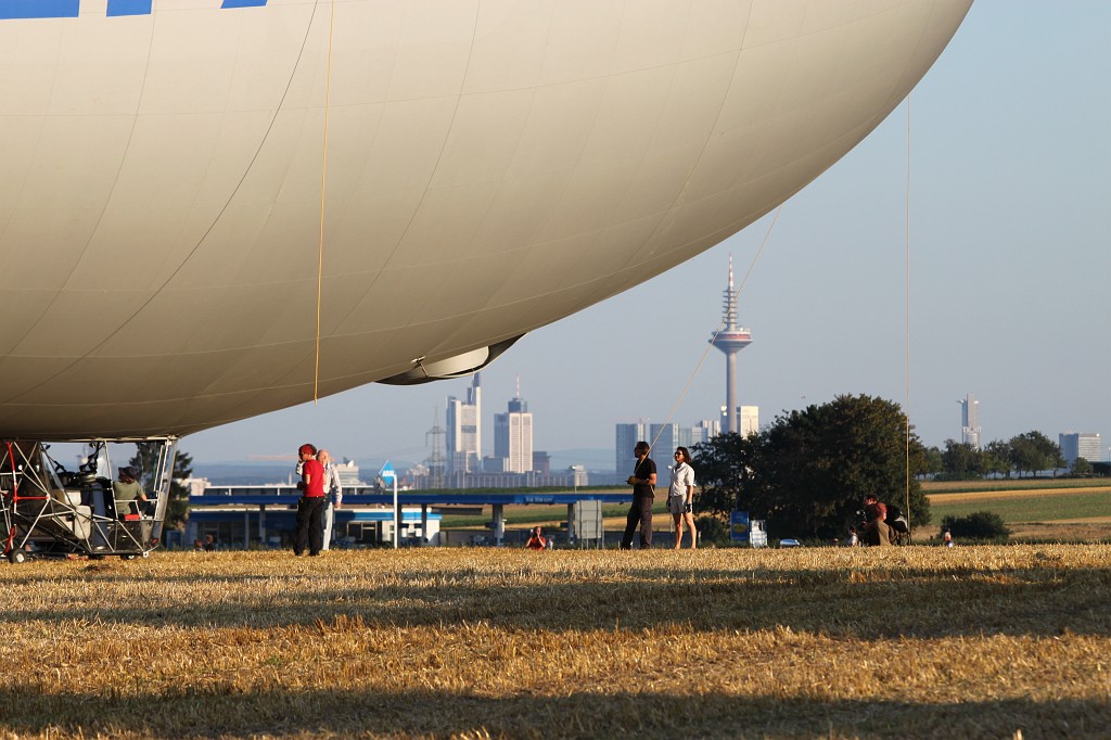 IMG_2722.JPG - 6. Bad Homburger Luftschiffparade 2009  http://www.bad-homburger-luftschiffparade.de/web/home/index.htm 