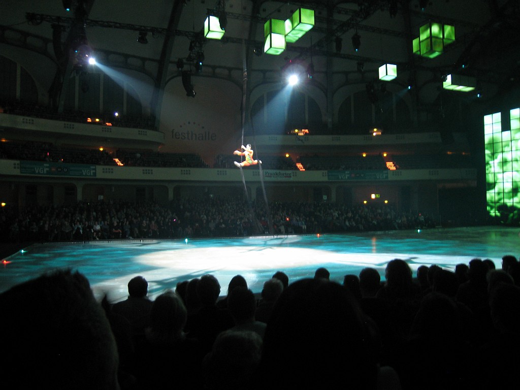 X_IMG_1771.JPG - Holiday on Ice