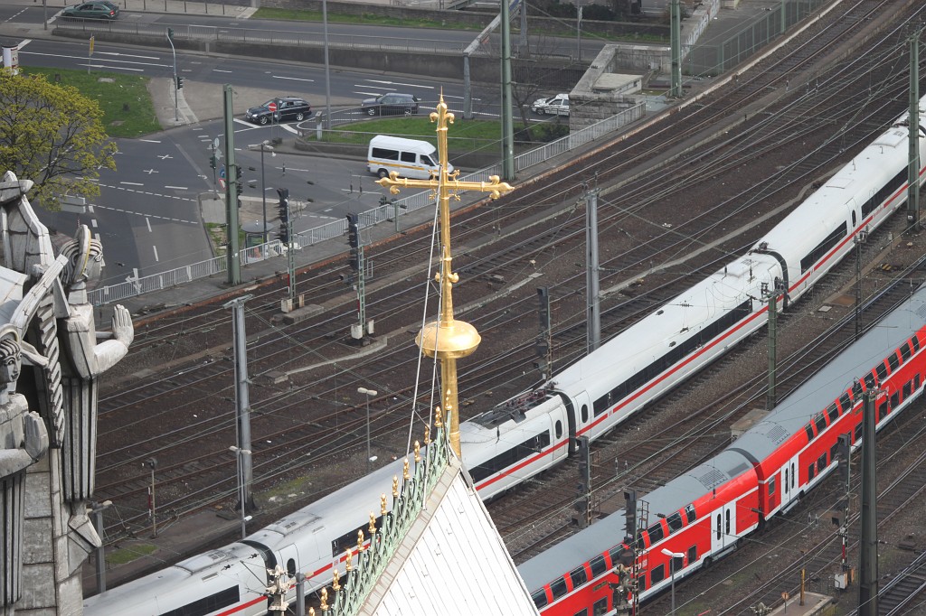 IMG_5113.JPG - View from Cologne Cathedral tower  http://en.wikipedia.org/wiki/Cologne_Cathedral 
