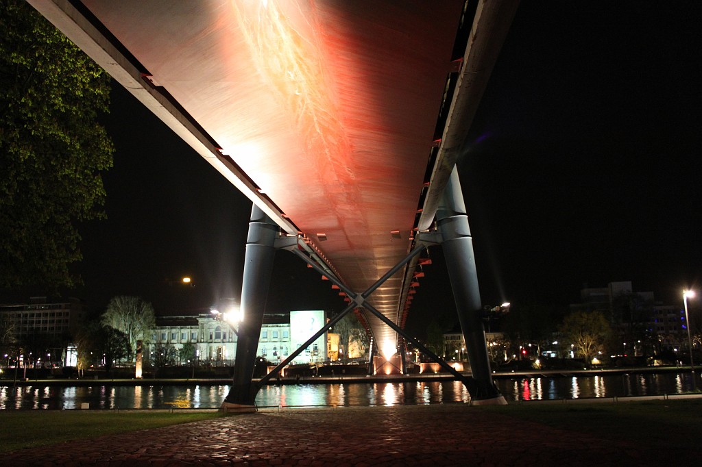 IMG_5294.JPG - Holbeinsteg  http://de.wikipedia.org/wiki/Holbeinsteg 