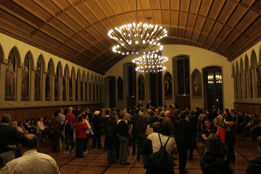 IMG_5361.JPG - Kaisersaal in the R�mer  http://en.wikipedia.org/wiki/R%C3%B6mer_(Frankfurt_am_Main)#Kaisersaal 