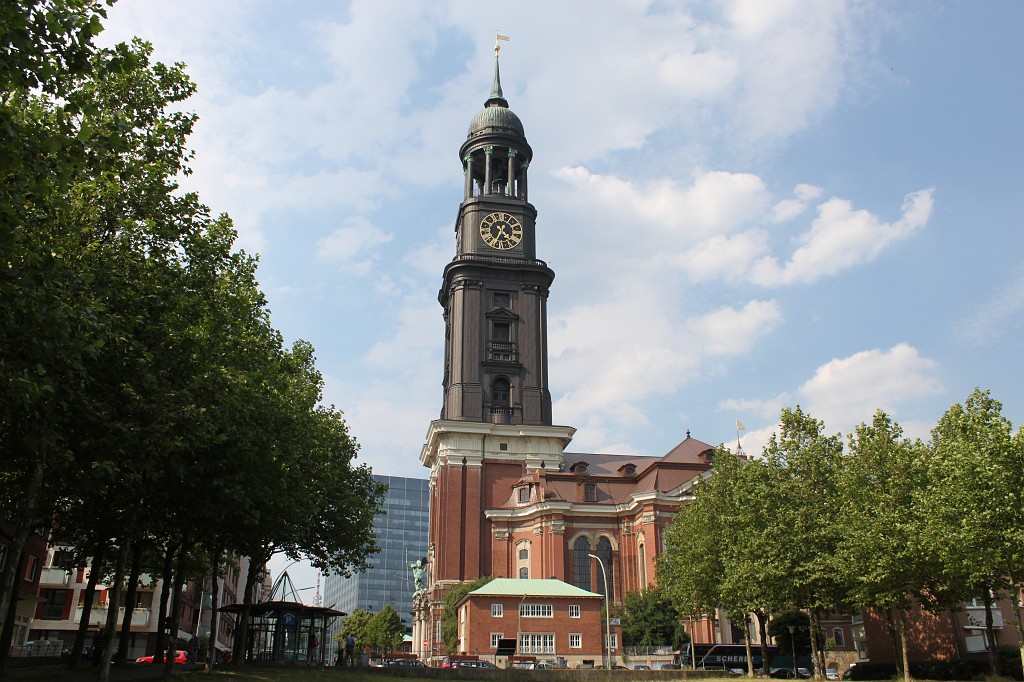 IMG_6457.JPG - Michel  http://en.wikipedia.org/wiki/St._Michaelis_Church,_Hamburg 