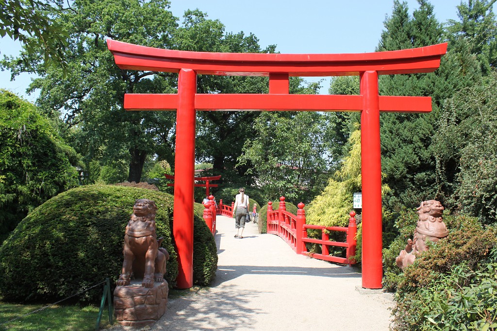 IMG_6496.JPG - Gate in Tierpark Hagenbeck  http://en.wikipedia.org/wiki/Tierpark_Hagenbeck 