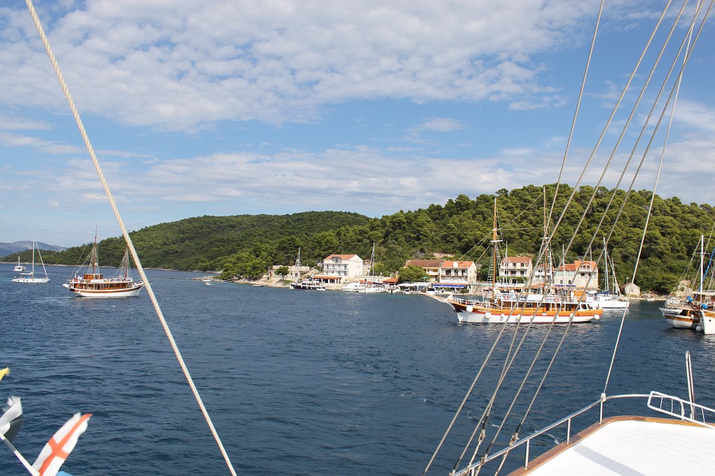 IMG_6661.JPG - Pomena on Mljet island  http://en.wikipedia.org/wiki/Mljet 