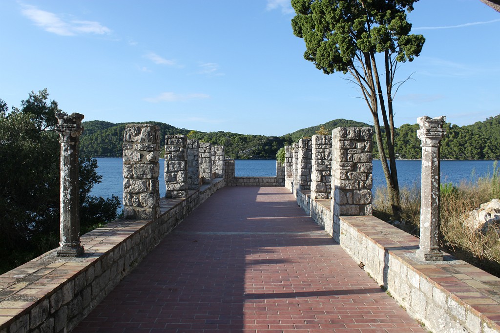 IMG_6679.JPG - Monastery of Saint Mary. This is on a island within a lake of the island Mljet.