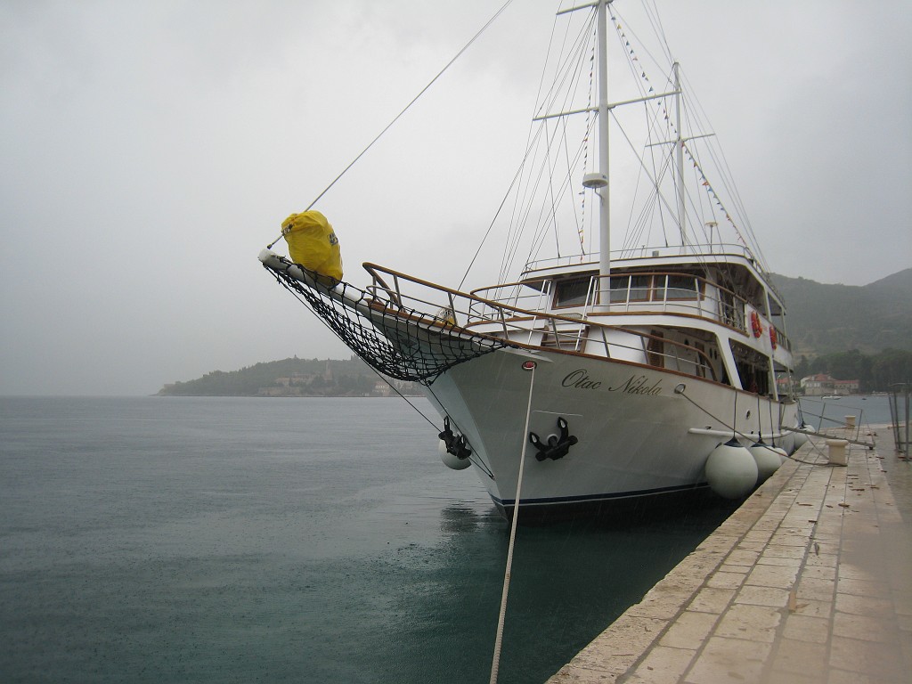 X_IMG_6493.JPG - Rain in port Lopud