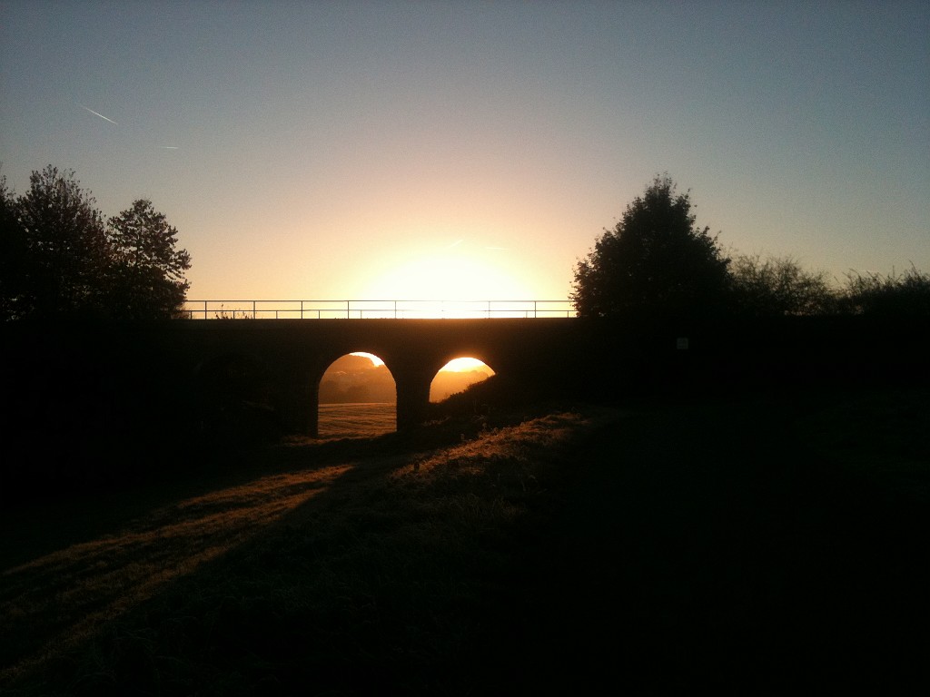 IMG_0129.JPG - Train viaduct at sunrise