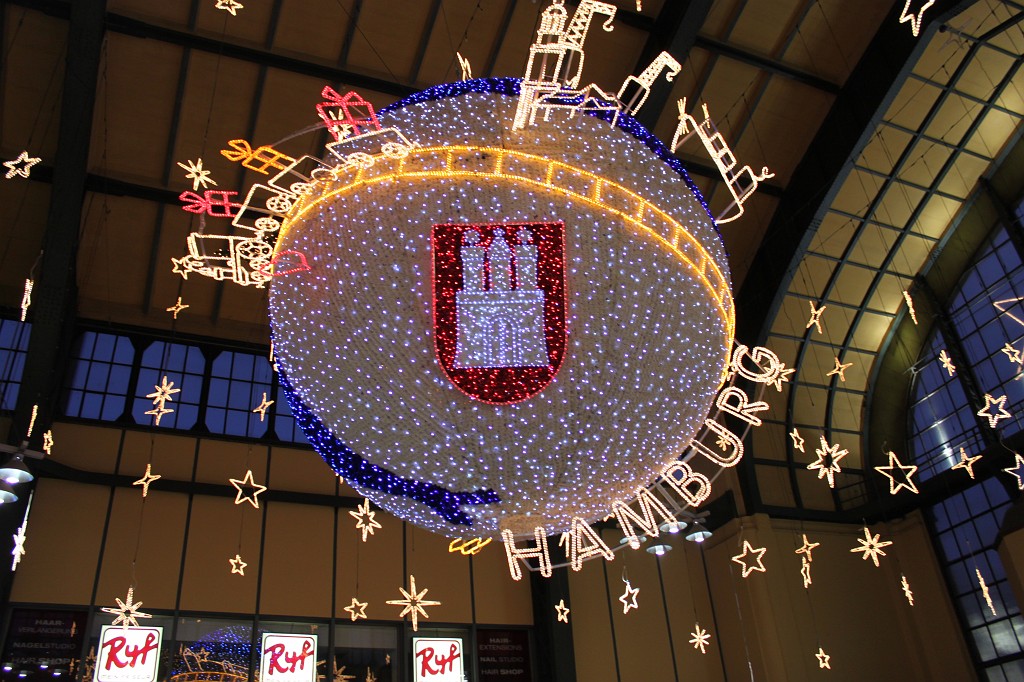 IMG_9109.JPG - Hamburg world in central station  http://en.wikipedia.org/wiki/Port_of_Hamburg 