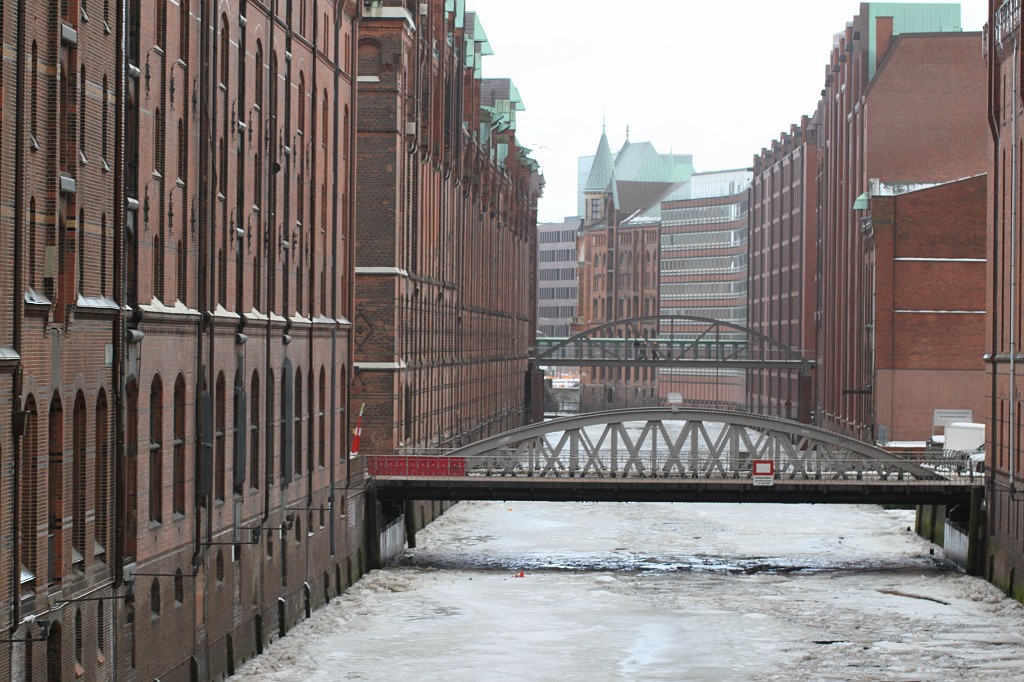 IMG_9427.JPG - Speicherstadt in Hamburg  http://en.wikipedia.org/wiki/Speicherstadt 