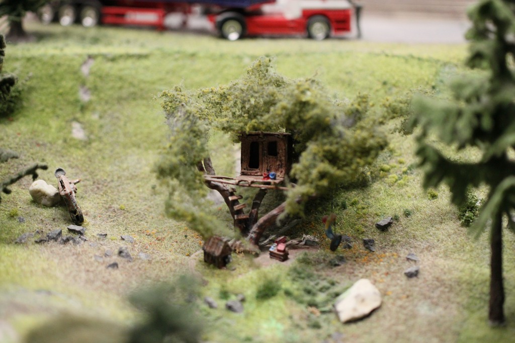 IMG_9608.JPG - Miniature Wonderland (Miniatur Wunderland)  http://en.wikipedia.org/wiki/Miniatur_Wunderland  Tree House