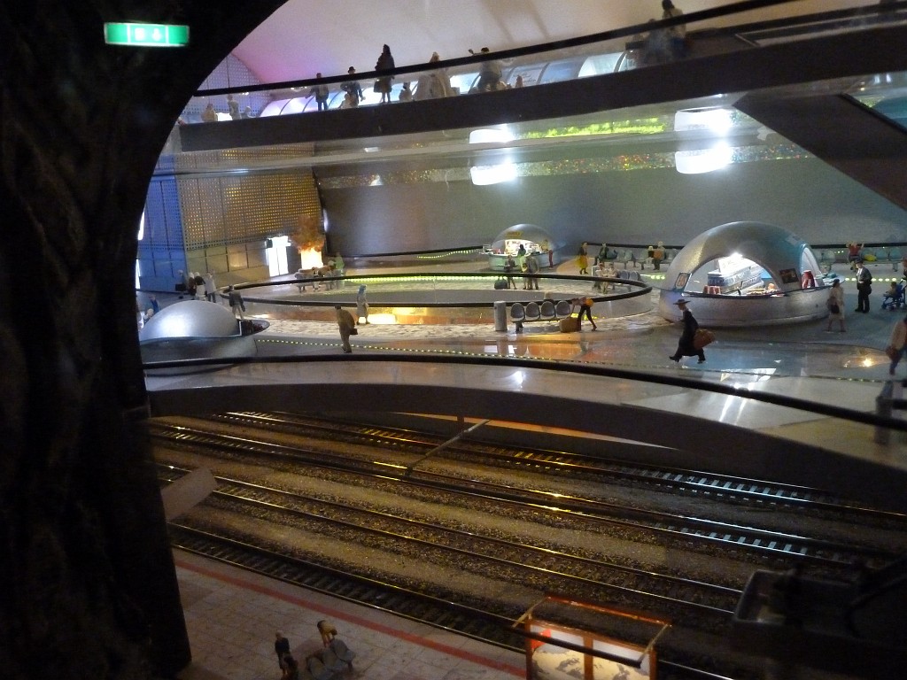 P1020033.JPG - Miniature Wonderland (Miniatur Wunderland)  http://en.wikipedia.org/wiki/Miniatur_Wunderland  Stuttgart21?