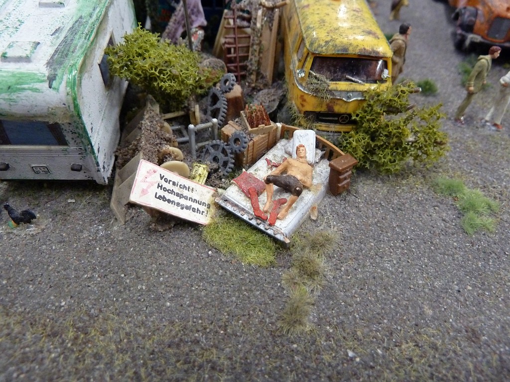 P1020117.JPG - Miniature Wonderland (Miniatur Wunderland)  http://en.wikipedia.org/wiki/Miniatur_Wunderland  Relaxed