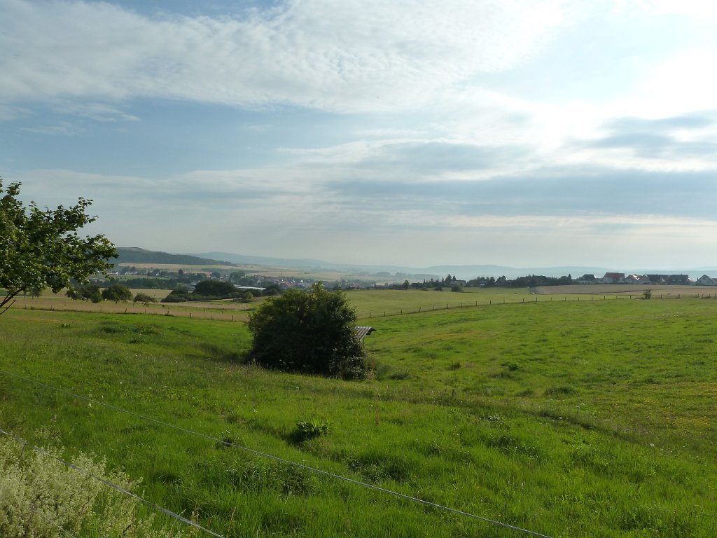 P1030845.JPG - Meadows above Neu-Anspach  http://en.wikipedia.org/wiki/Neu-Anspach 