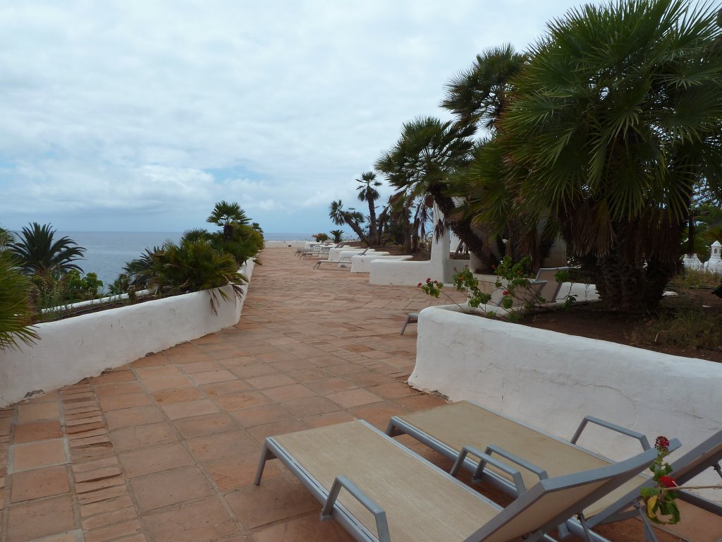 P1030976.JPG - Hotel Jardin Tropical  http://www.jardin-tropical.com/  view