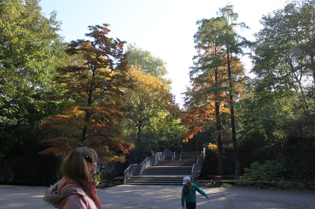 IMG_5949.JPG - Stairs in  Großen Wallanlagen 