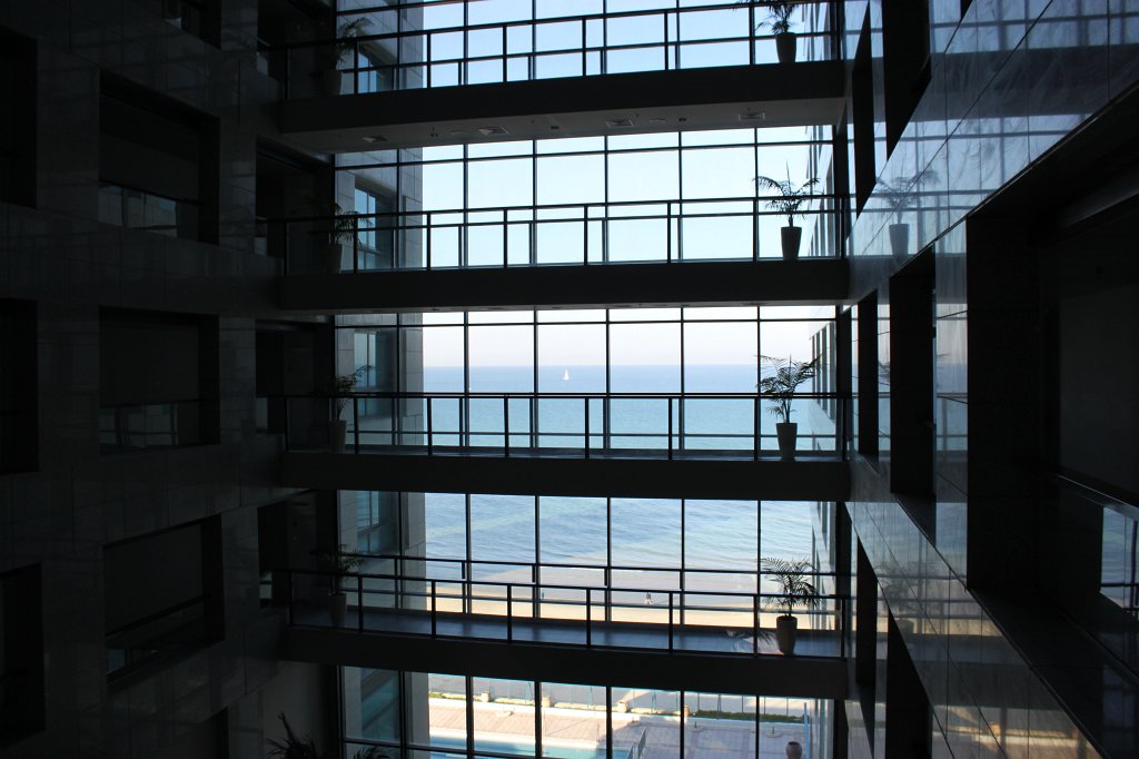 IMG_6168.JPG - Okeanos Hotel Atrium