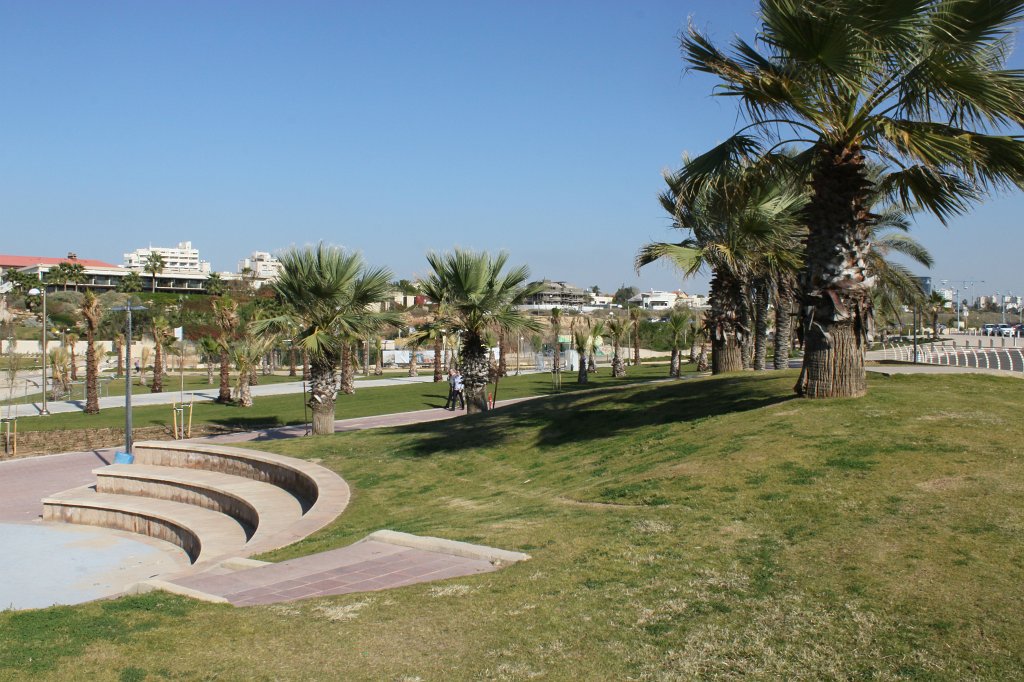 IMG_6466.JPG - Herzliya Marina  http://en.wikipedia.org/wiki/Herzliya_Pituah 