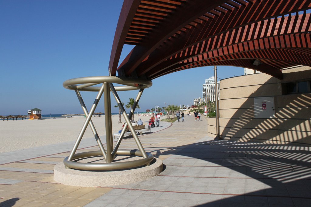 IMG_6470.JPG - Herzliya Beach  http://en.wikipedia.org/wiki/Herzliya 