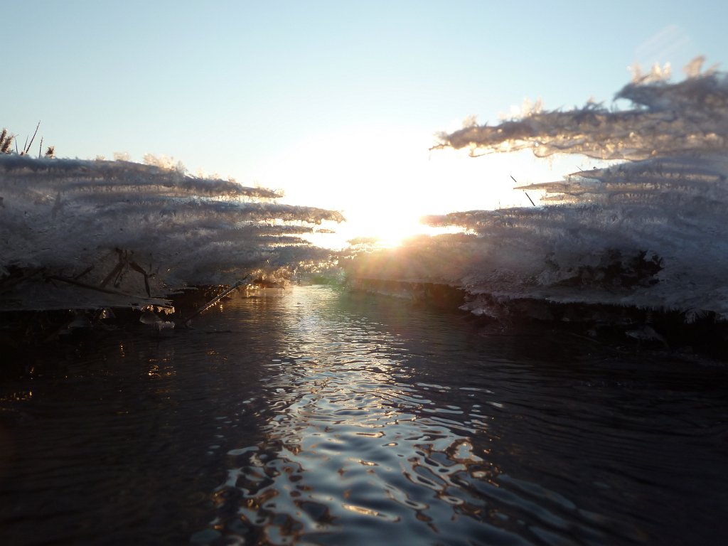 P1060096.JPG - Ice roof