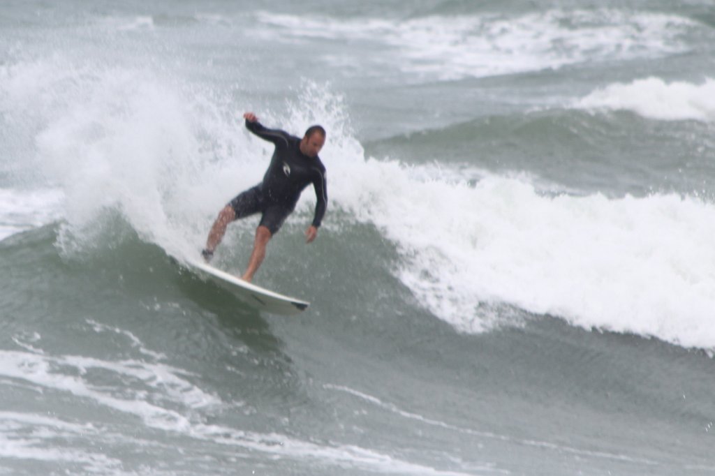 IMG_7050.JPG - Master of the waves