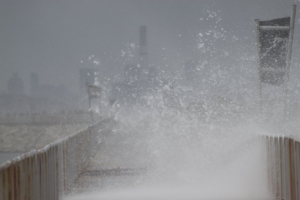 IMG_7065.JPG - Herzliya marina  http://en.wikipedia.org/wiki/Herzliya_Pituah  protective barrier overrun by some waves