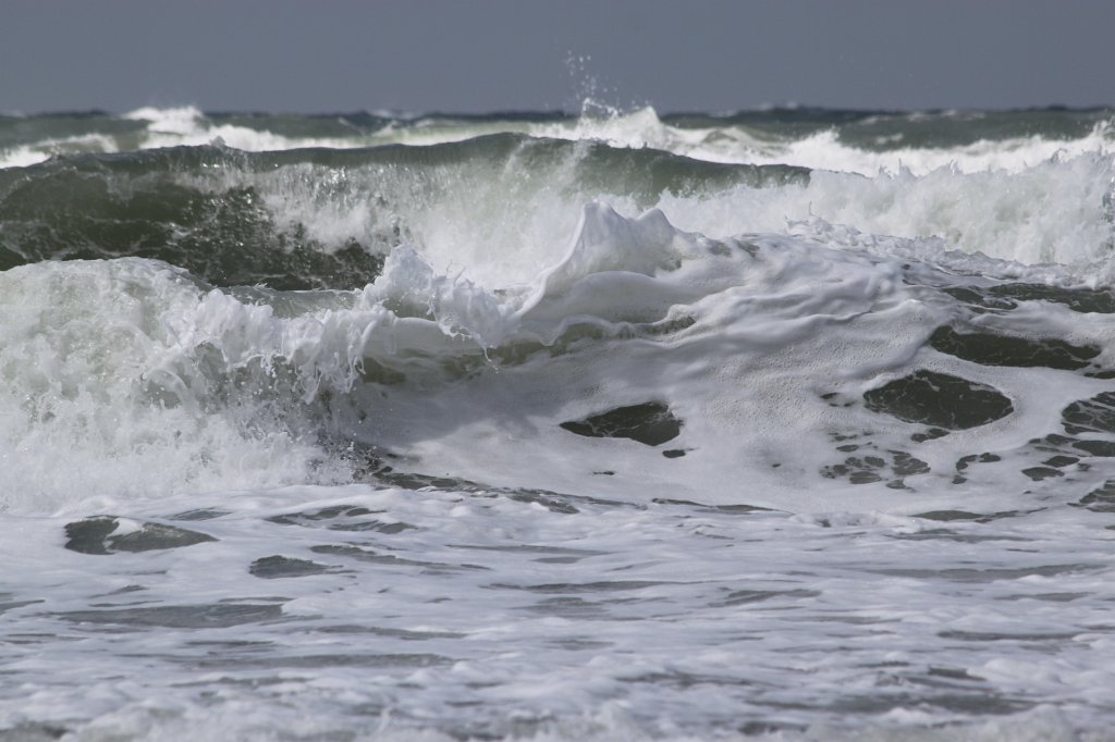 IMG_7167.JPG - Waves