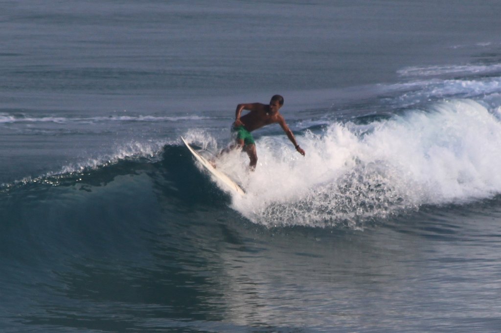 IMG_8985.JPG - Surfer