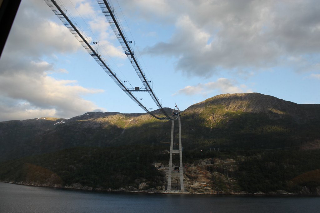 IMG_0591.JPG - Hardanger Bridge under construction  http://en.wikipedia.org/wiki/Hardanger_Bridge 