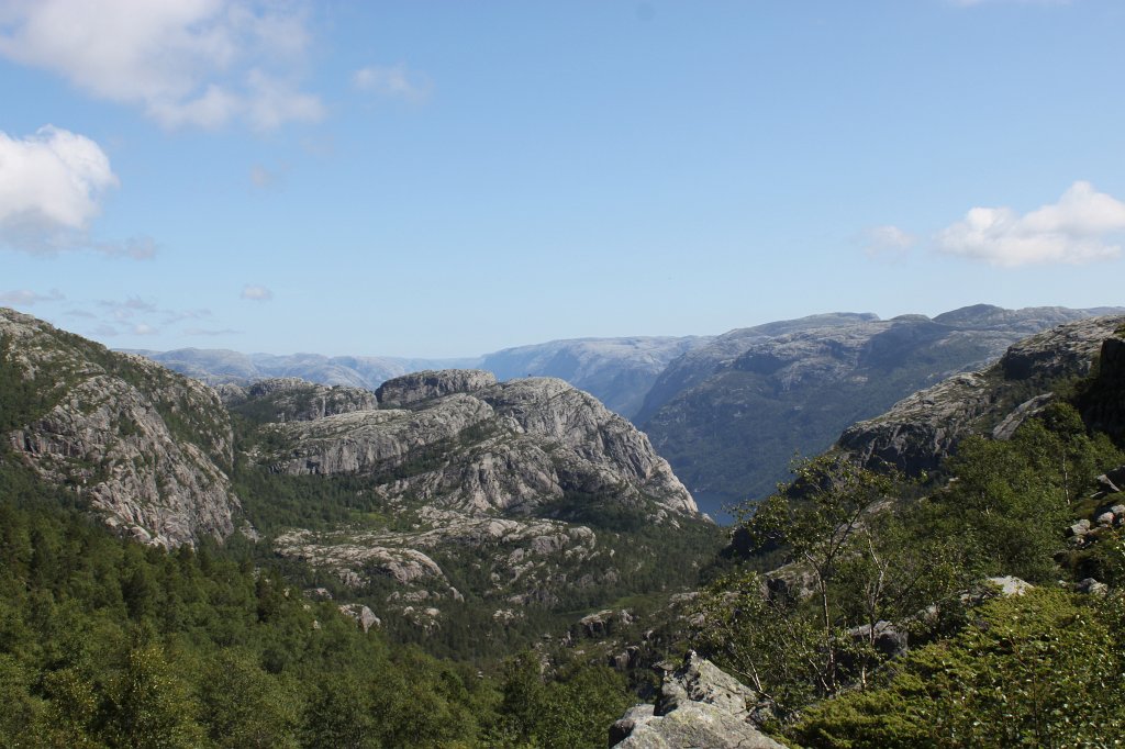 IMG_0641.JPG - Neverdalsskaret view