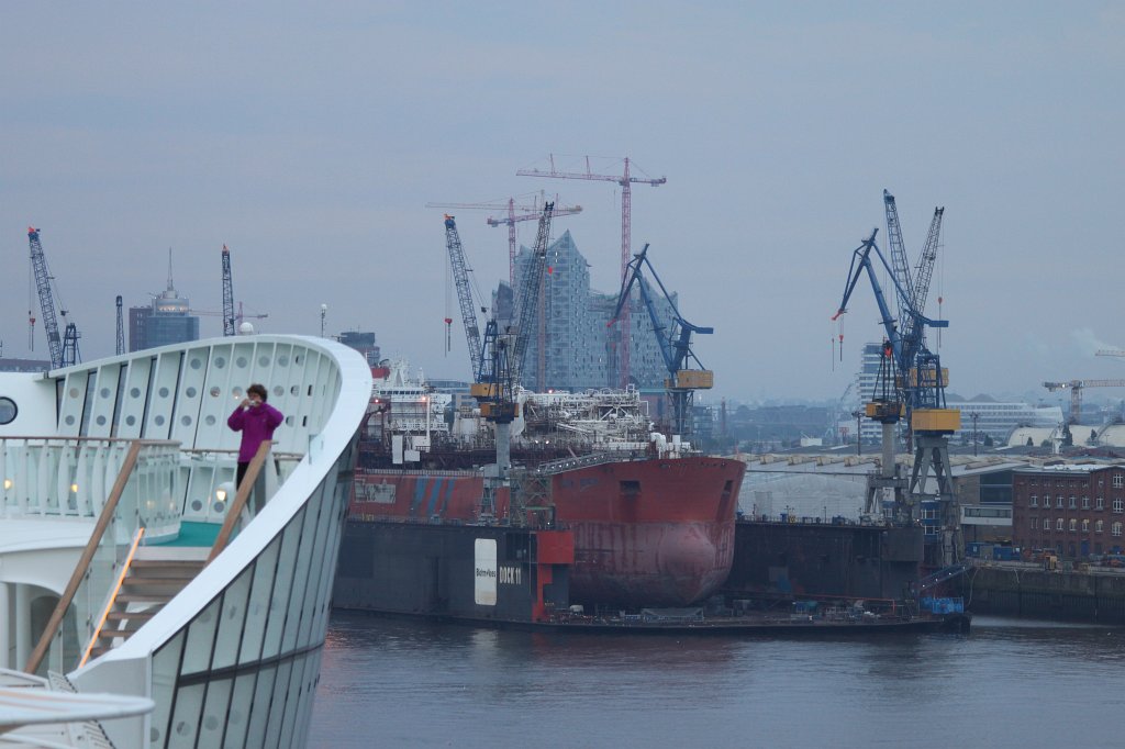 IMG_0759.JPG - Blohm + Voss drydock 11  http://en.wikipedia.org/wiki/Blohm_%2B_Voss 