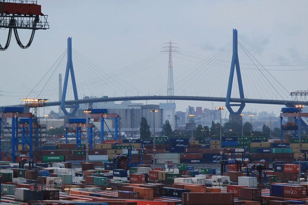 IMG_9473.JPG - Container terminal