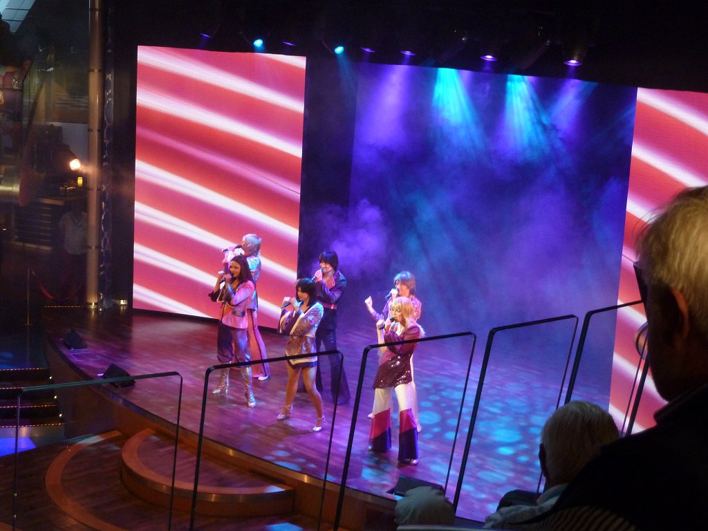 P1070765.JPG - Entertainment in the evening - the ABBA show