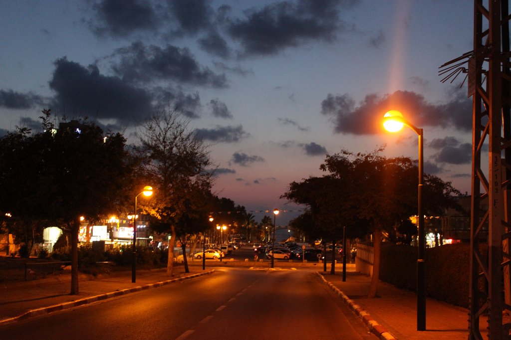 IMG_3576.JPG - Rainbow gate to  Herzliya  beach at dusk