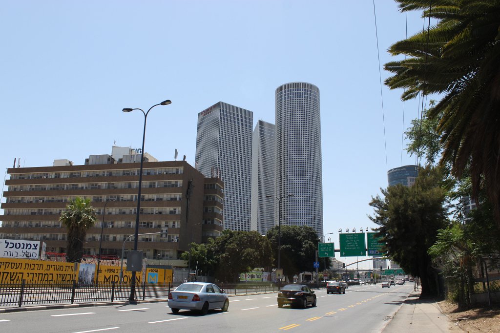 IMG_3857.JPG - The  Azrieli Center  towers
