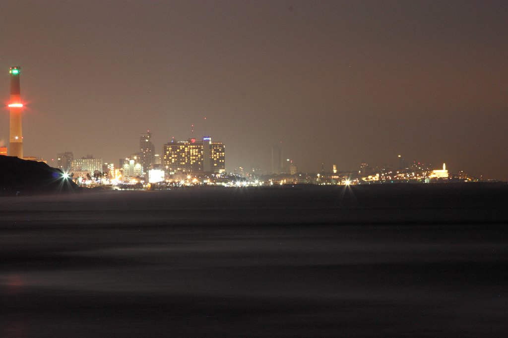 IMG_8880_1.JPG -  Tel Aviv  at night