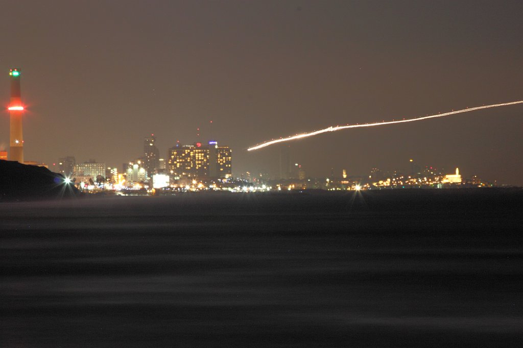IMG_8881_1.JPG - Plane flying over  Tel Aviv  at night