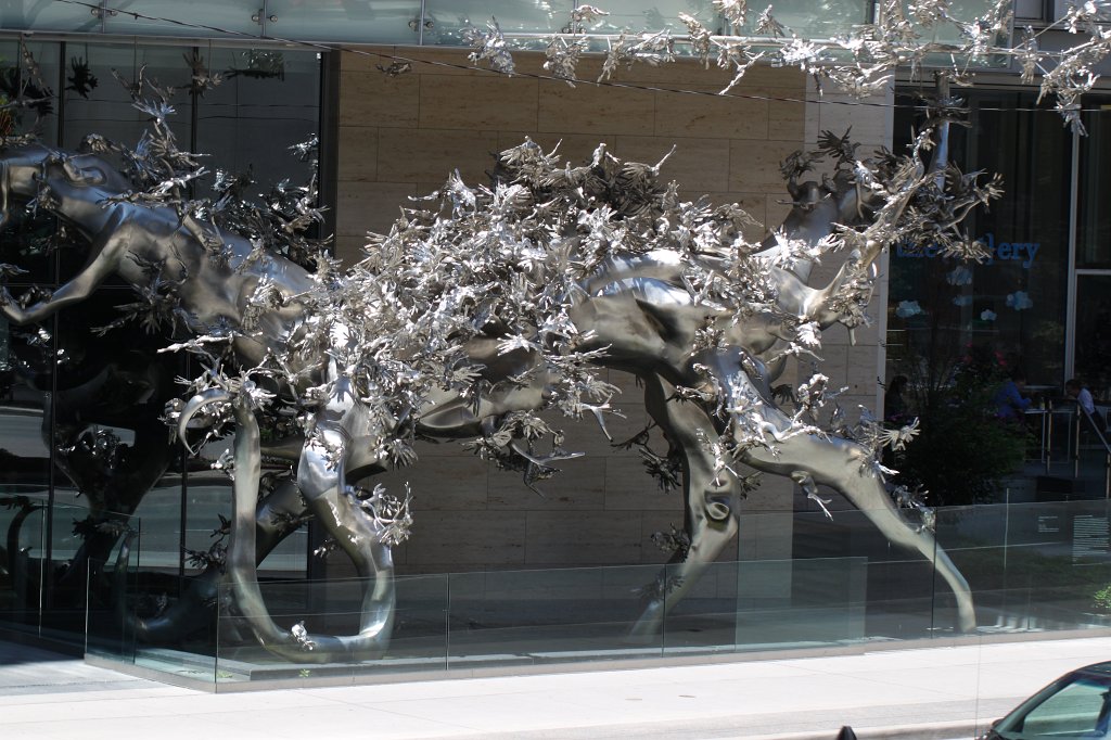 IMG_2884.JPG -  Zhang Huan  Rising
