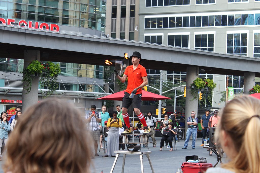 IMG_2909.JPG - Fire juggle