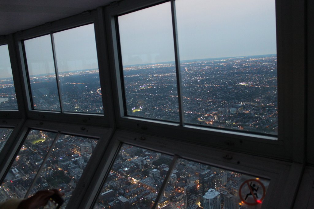 IMG_3048.JPG -  Toronto  view from  Skypod 